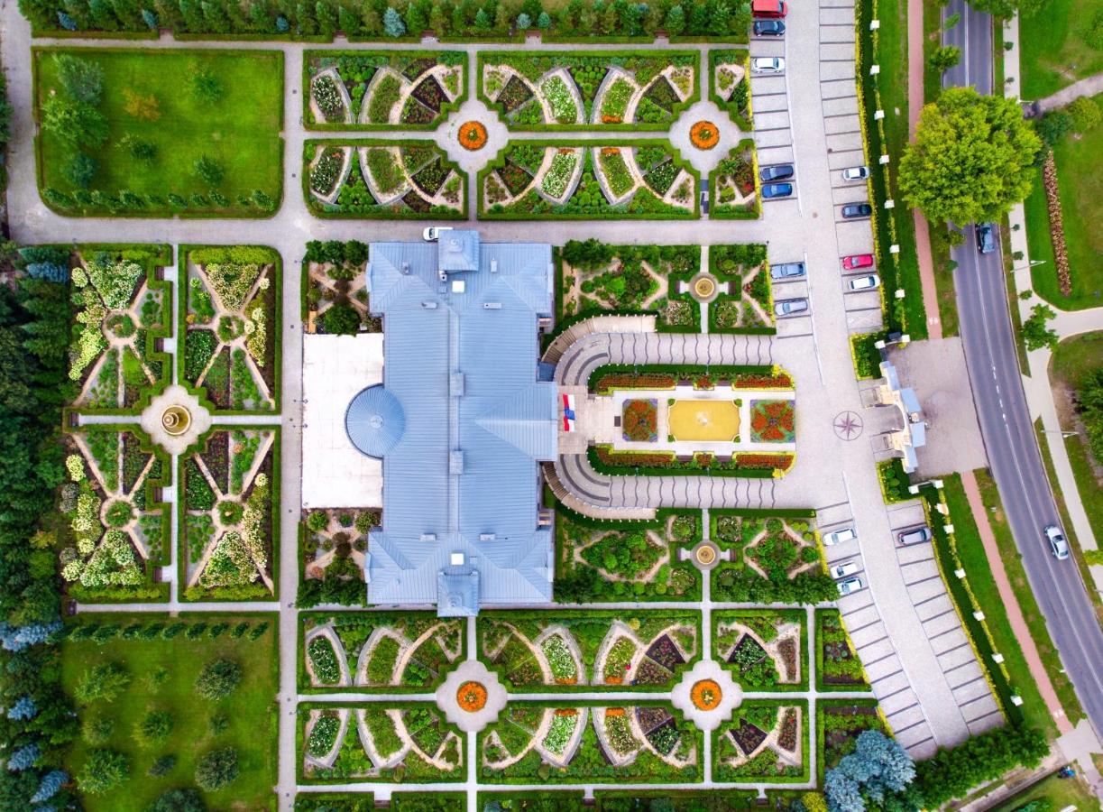 Palac Bursztynowy Hotel